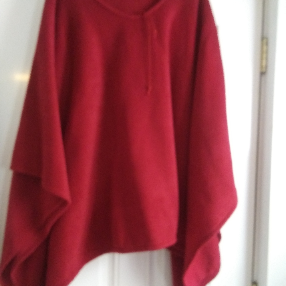 Poncho - Picture 2 of 2